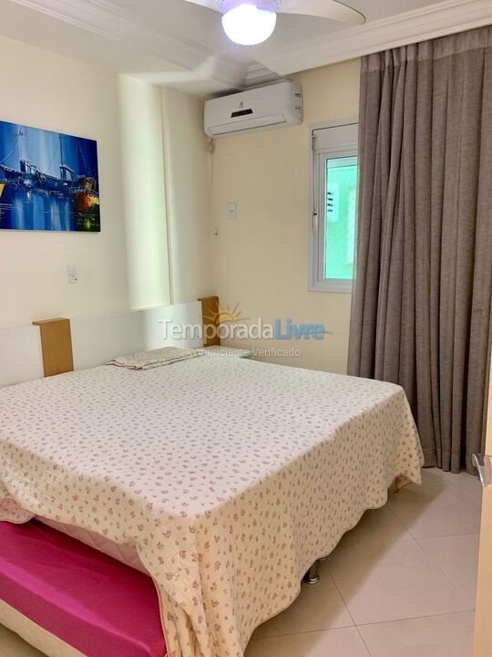 Apartamento para aluguel de temporada em Itapema (Meia Praia)