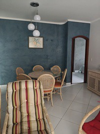 Próximo a praia bem localizado comércios tudo ao lado