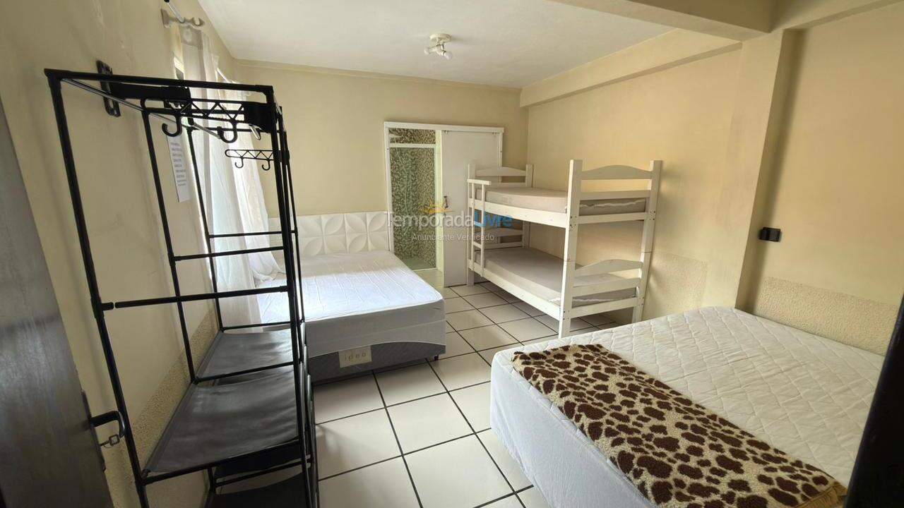 Casa para aluguel de temporada em São Francisco do Sul (Enseada)