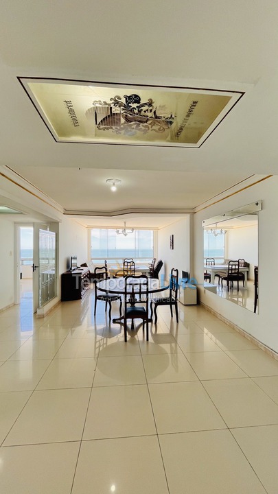 Apartamento para aluguel de temporada em Balneário Camboriú (Praia Central)