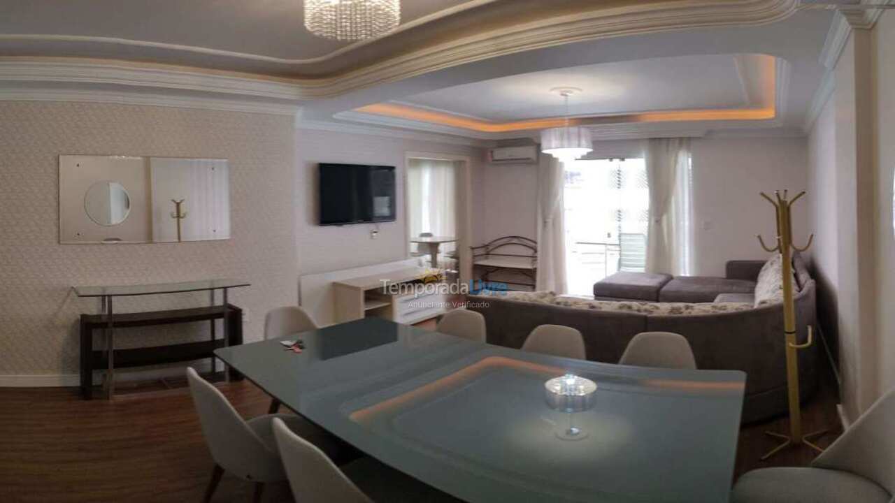 Apartamento para aluguel de temporada em Itapema (Meia Praia)