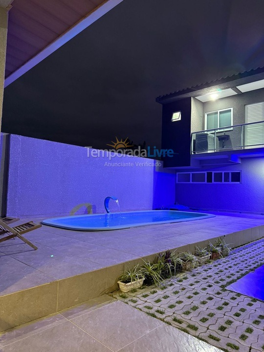 Casa para aluguel de temporada em Matinhos (Balneário Guacyara Costa Azul)