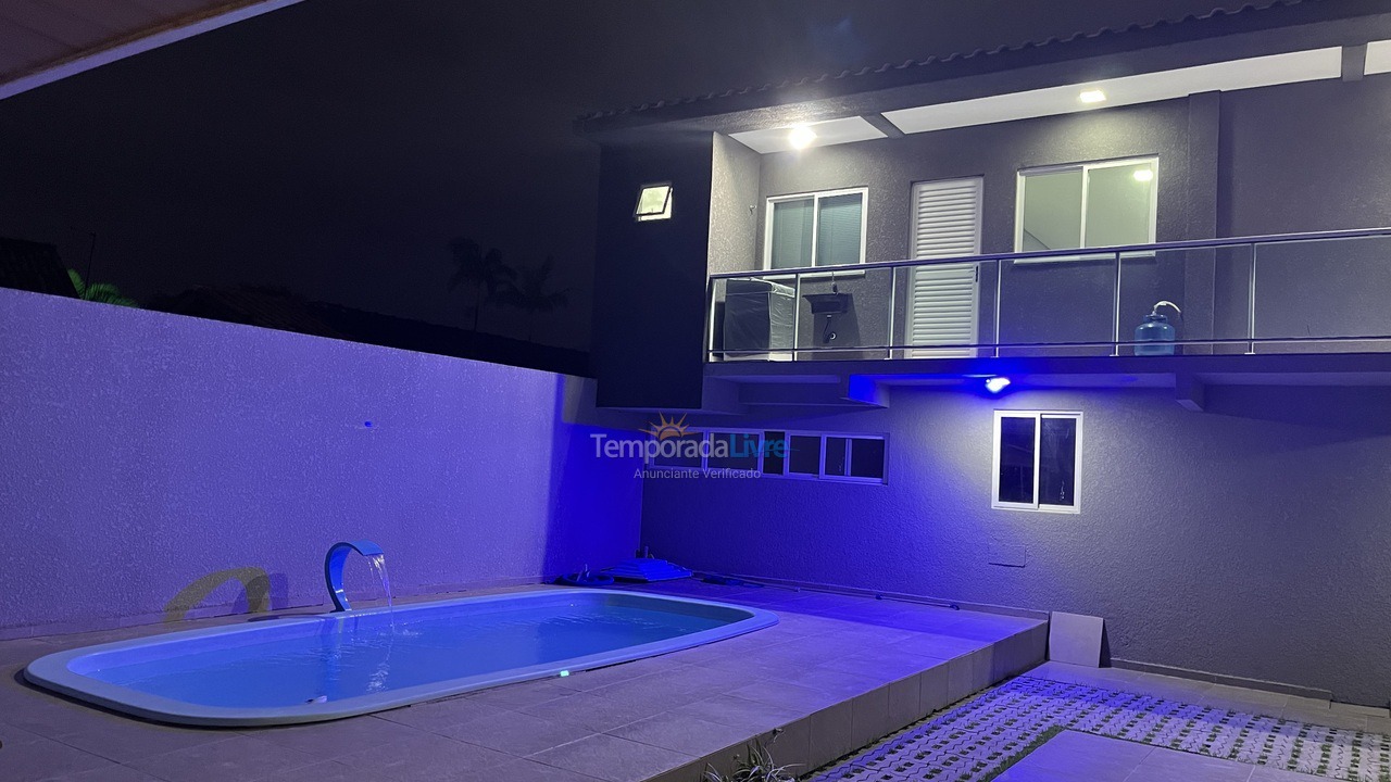 Casa para aluguel de temporada em Matinhos (Balneário Guacyara Costa Azul)