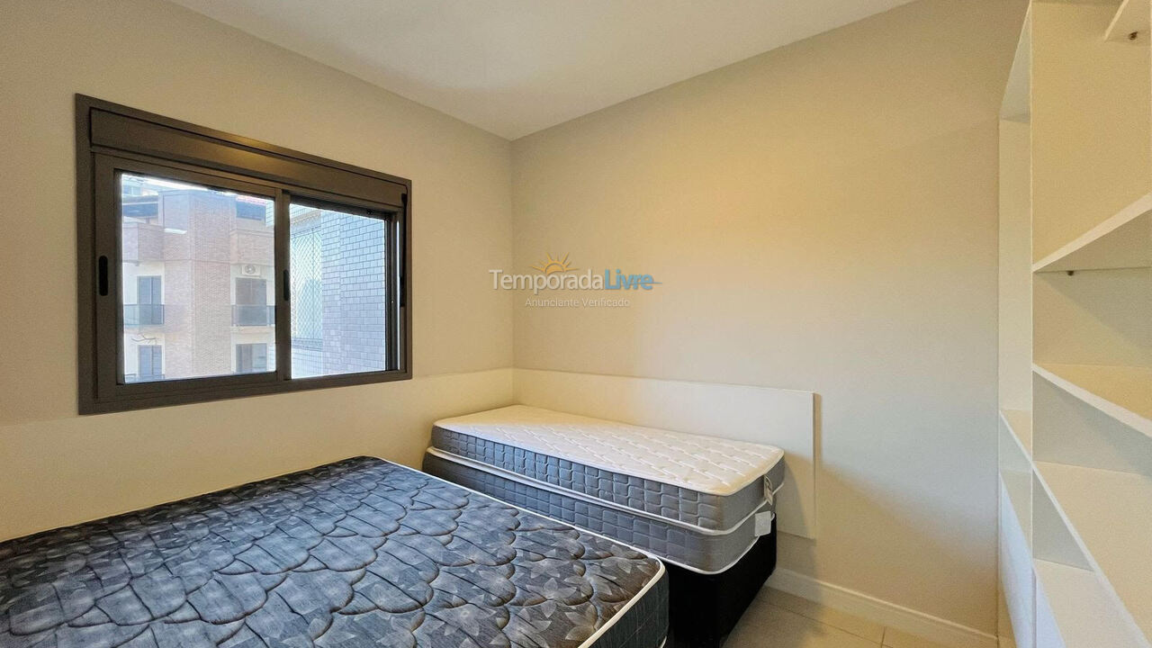 Apartment for vacation rental in Bertioga (Centro)