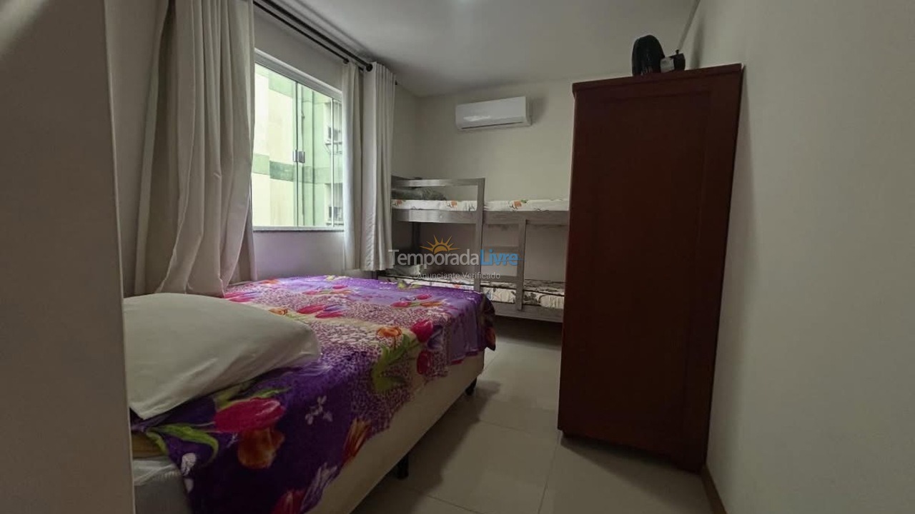 Apartment for vacation rental in Bombinhas (Praia de Bombas)