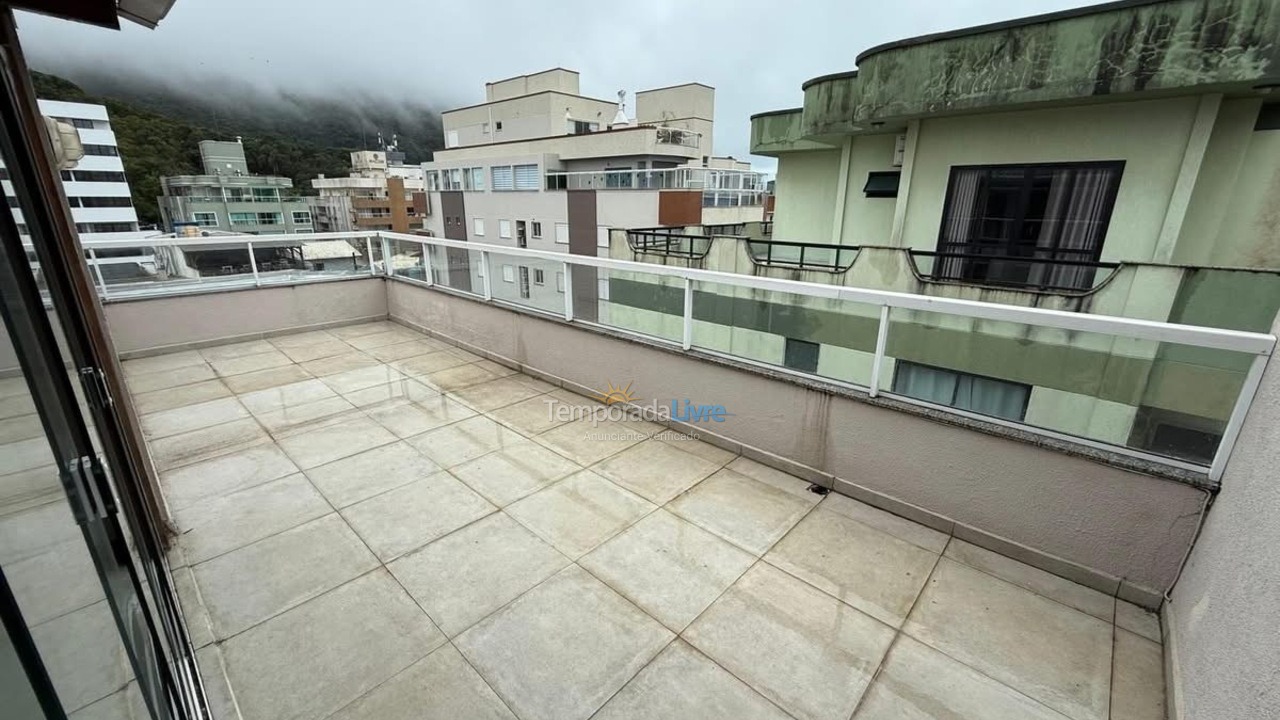 Apartment for vacation rental in Bombinhas (Praia de Bombas)