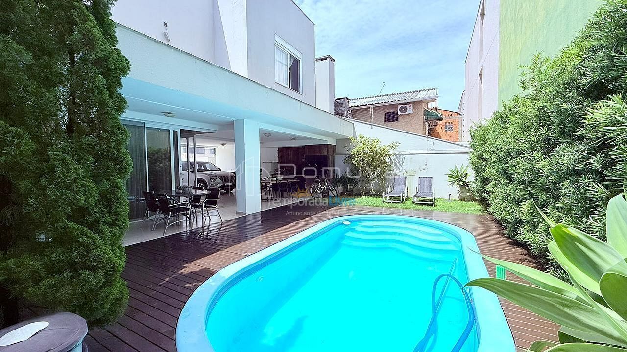 Casa para aluguel de temporada em Balneário Camboriú (Centro)