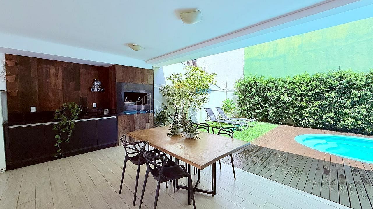 Casa para aluguel de temporada em Balneário Camboriú (Centro)