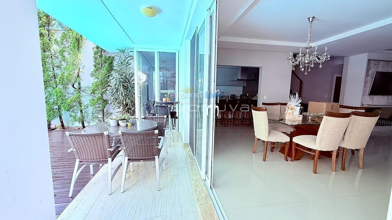 Casa para aluguel de temporada em Balneário Camboriú (Centro)