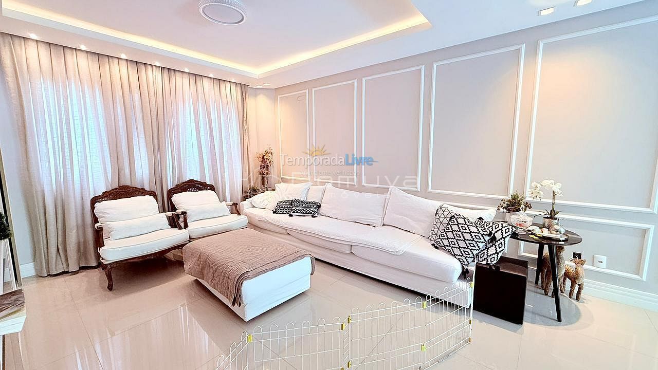 Casa para aluguel de temporada em Balneário Camboriú (Centro)