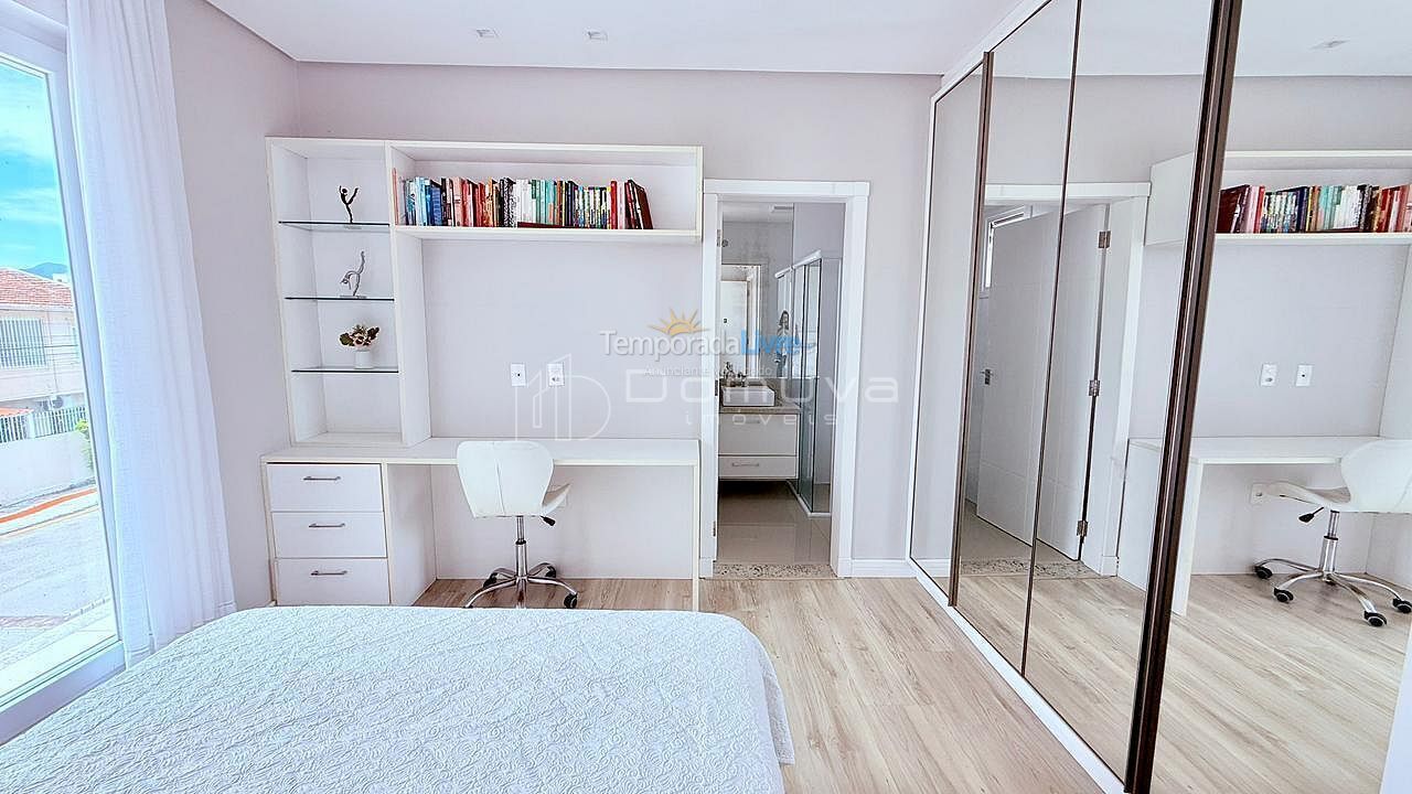 Casa para aluguel de temporada em Balneário Camboriú (Centro)