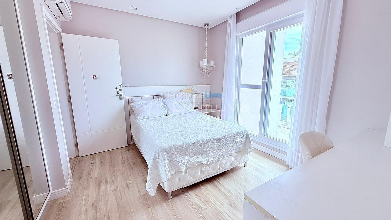 Casa para aluguel de temporada em Balneário Camboriú (Centro)