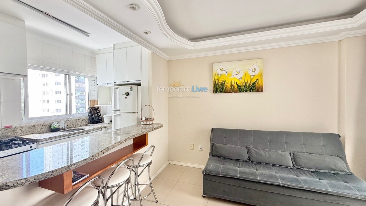 Apartamento para aluguel de temporada em Balneário Camboriú (Centro)