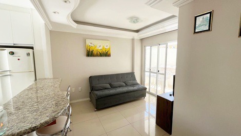 Locação Temporada 3 quartos, sendo 1 suíte em Balneário Camboriú