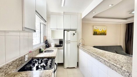 Locação Temporada 3 quartos, sendo 1 suíte em Balneário Camboriú