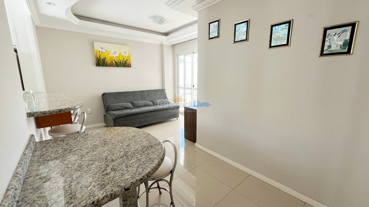 Apartamento para aluguel de temporada em Balneário Camboriú (Centro)