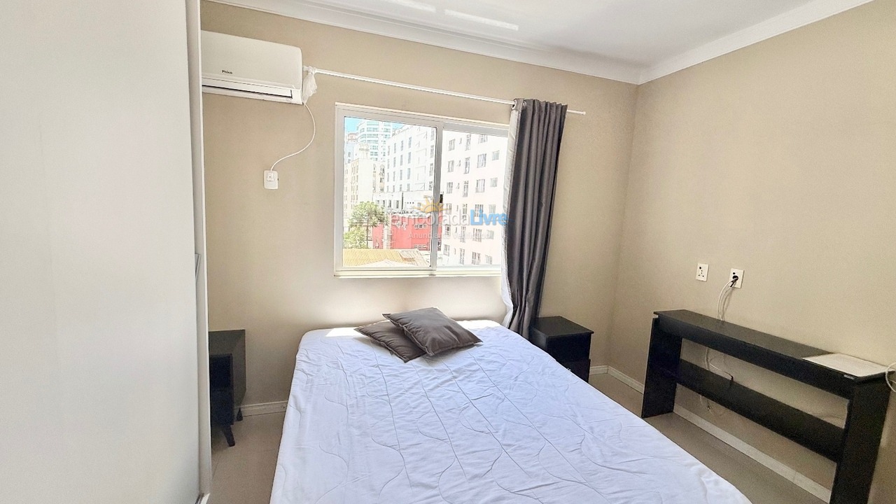 Apartamento para aluguel de temporada em Balneário Camboriú (Centro)