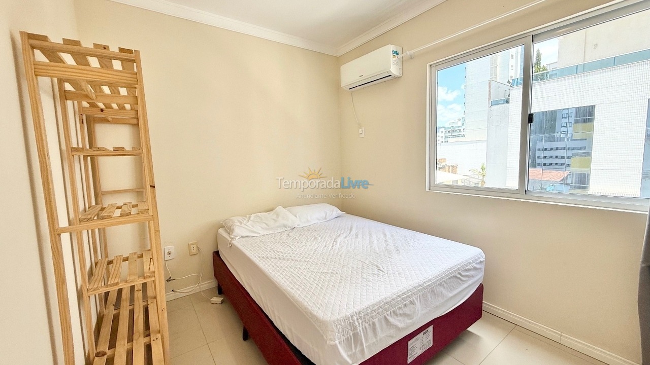 Apartamento para aluguel de temporada em Balneário Camboriú (Centro)