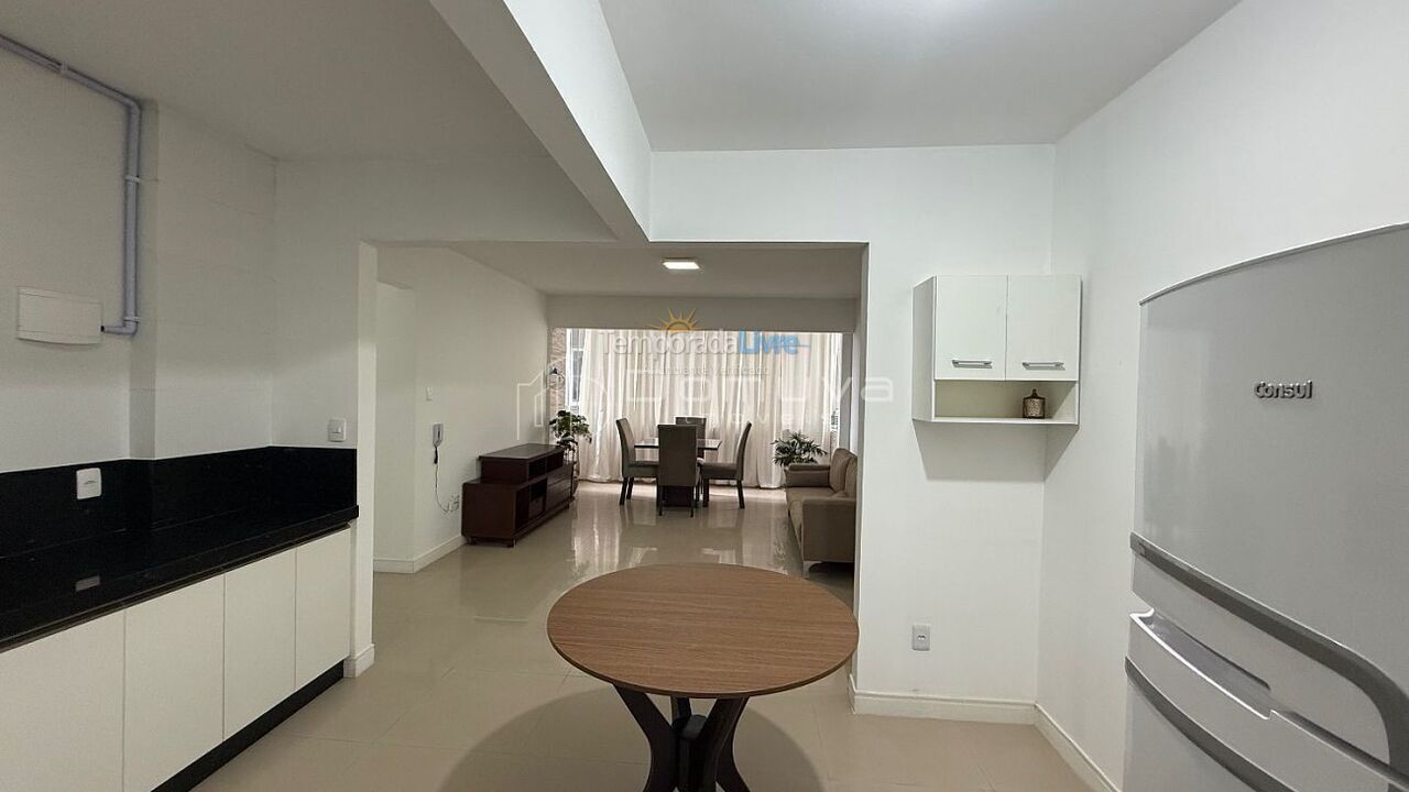 Apartamento para aluguel de temporada em Balneário Camboriú (Praia Central)
