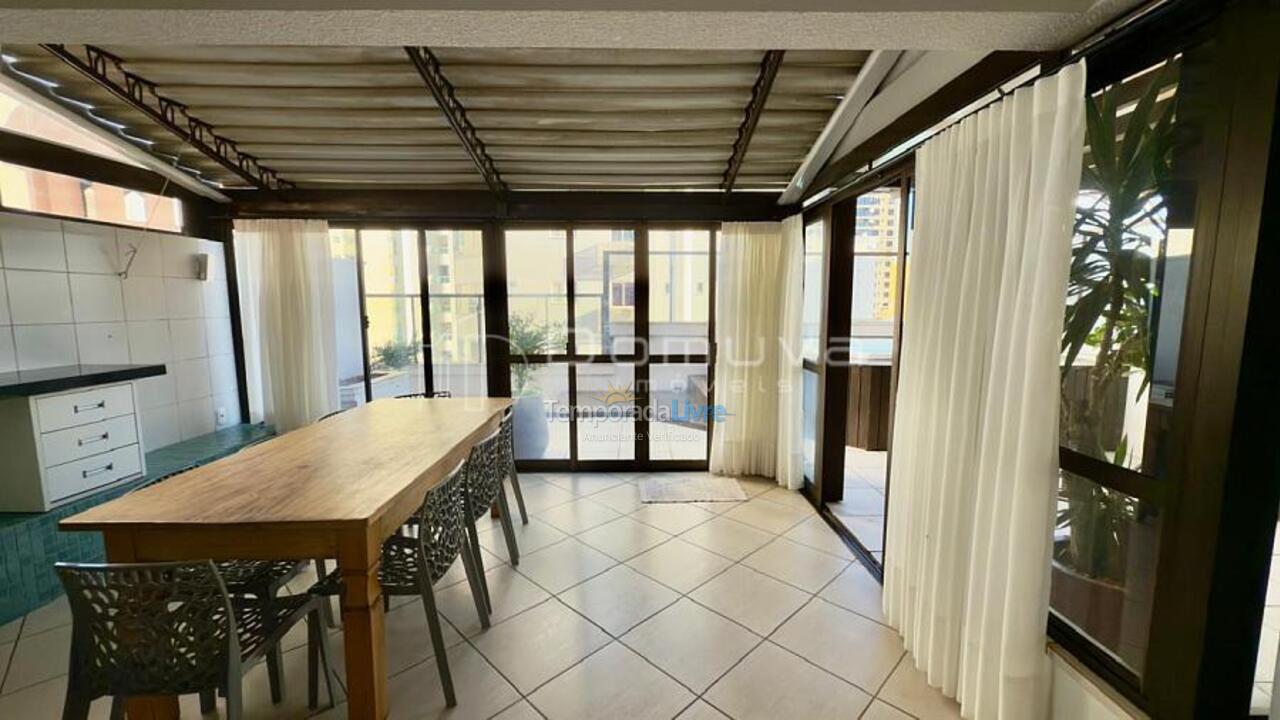 Apartamento para aluguel de temporada em Balneário Camboriú (Centro)