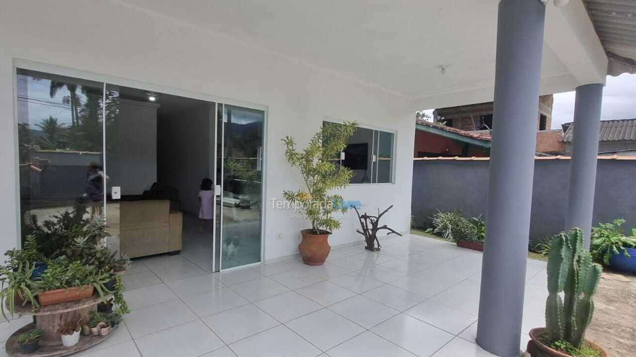 House for vacation rental in Ubatuba (Praia do Lázaro)