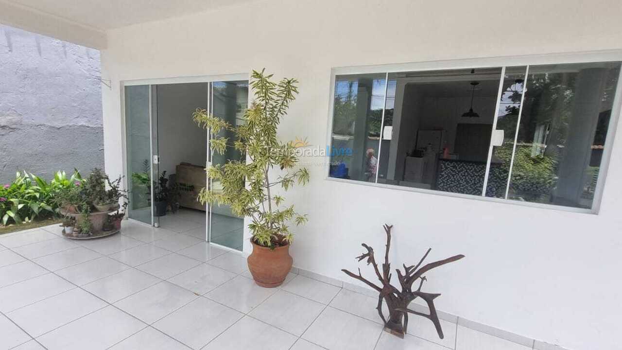 House for vacation rental in Ubatuba (Praia do Lázaro)