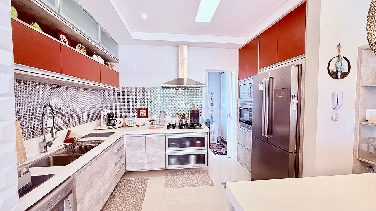 Apartamento para aluguel de temporada em Balneário Camboriú (Centro)