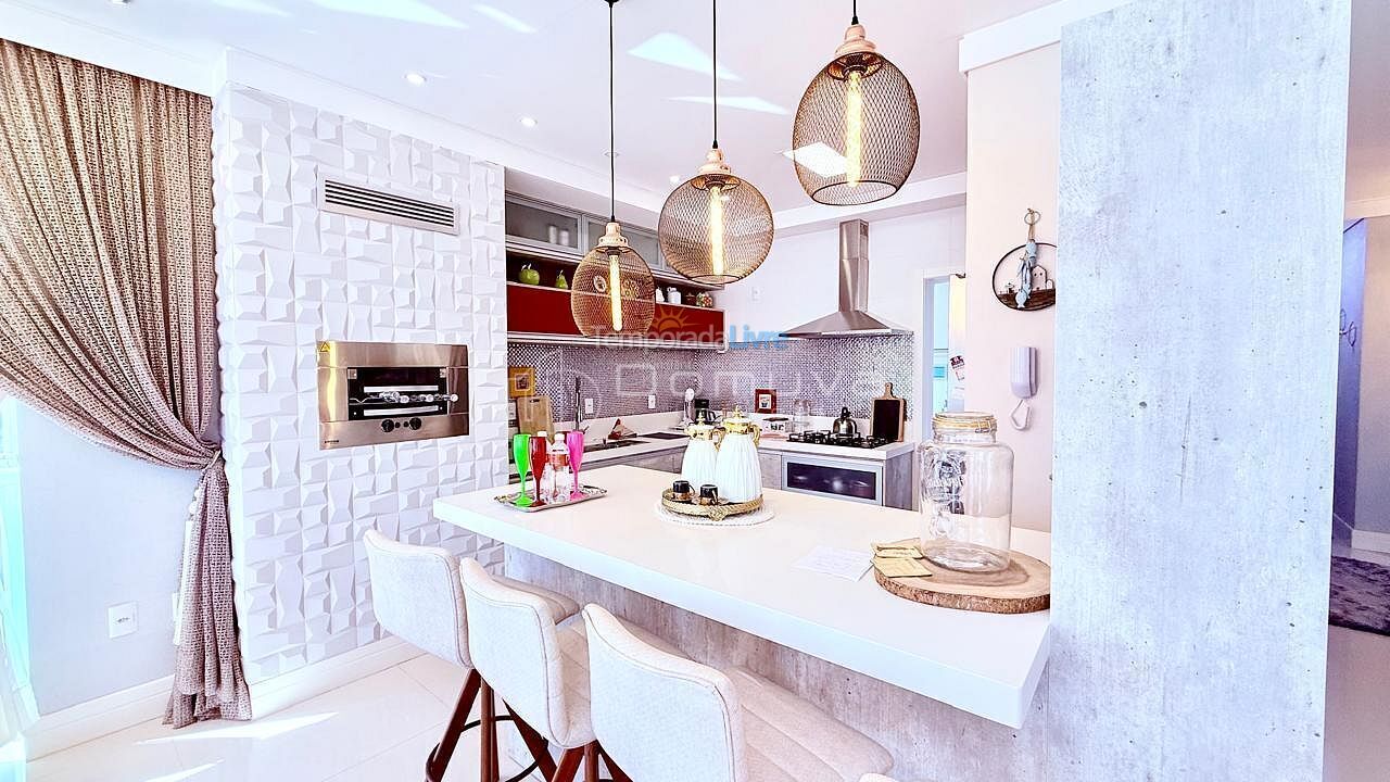 Apartamento para aluguel de temporada em Balneário Camboriú (Centro)