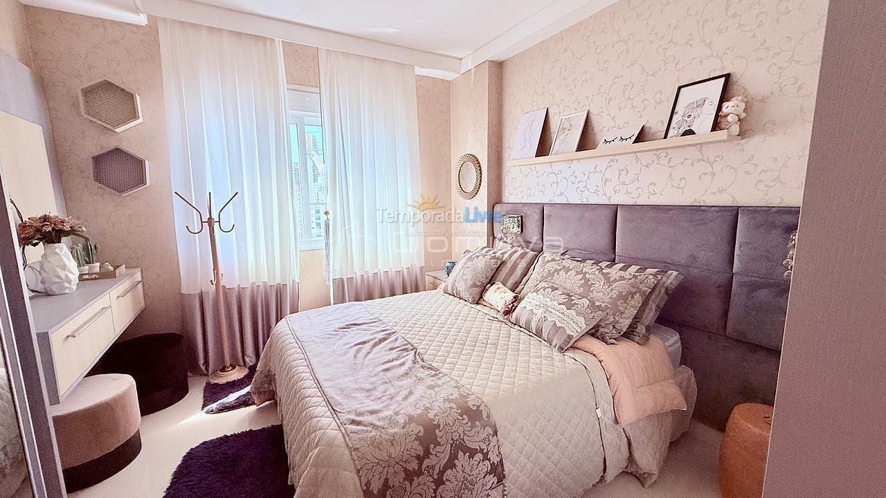 Apartamento para aluguel de temporada em Balneário Camboriú (Centro)