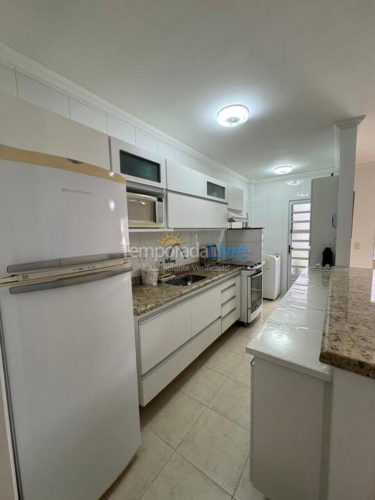 Apartamento para aluguel de temporada em Ubatuba (Praia Grande)