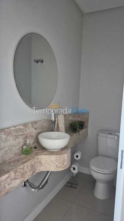 Apartamento para aluguel de temporada em Florianopolis (Canasvieiras)