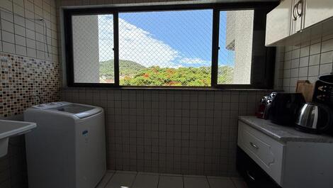 033- Apartamento em Bombinhas 50 mts da praia