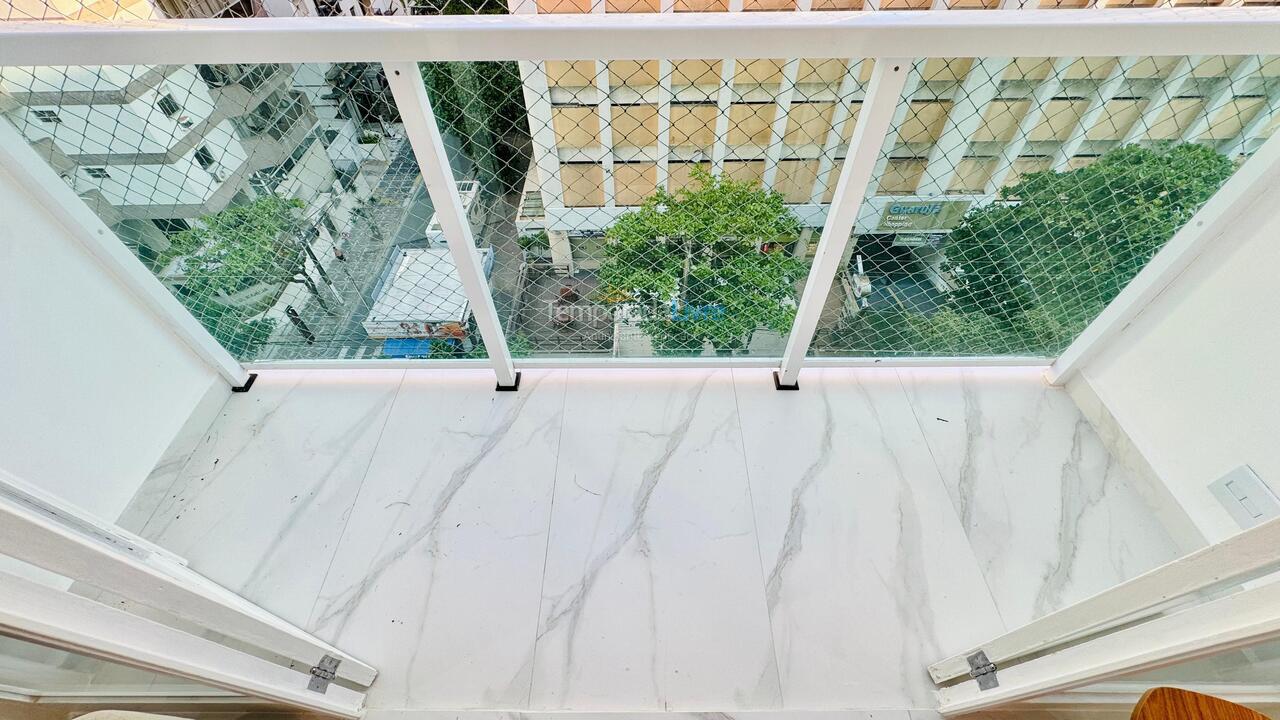 Apartamento para aluguel de temporada em Guarujá (Pitangueiras)