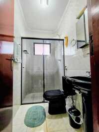 Apto 2 dorm, Vista lateral da praia 200m