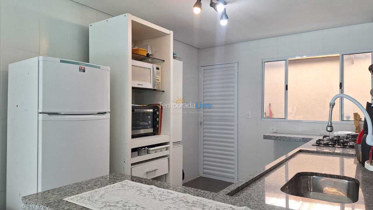 Casa para aluguel de temporada em Bertioga (Costa do Sol)