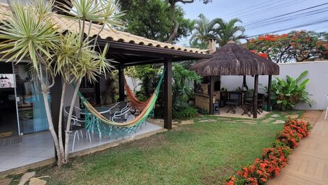 Enjoy Carnival with your family in Paradise.