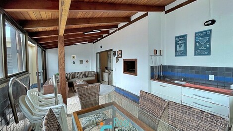 Apartamento frente al mar con piscina y 4 suites – Meia Praia/SC
