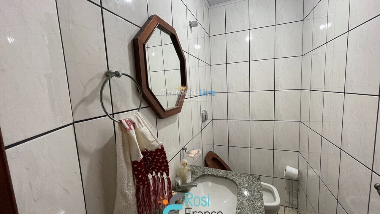 Apartamento para alquiler de vacaciones em Itapema (Meia Praia Frente Mar)