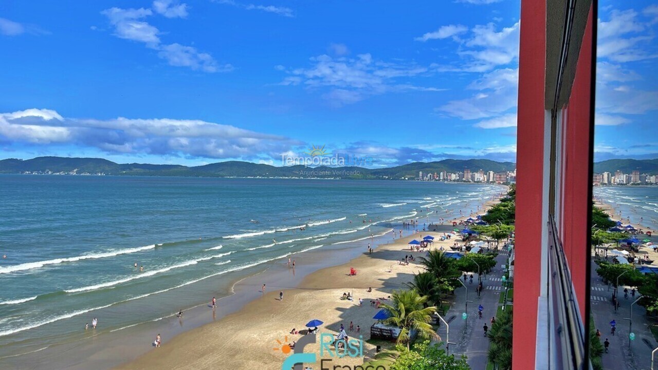 Apartment for vacation rental in Itapema (Meia Praia Quadra do Mar)