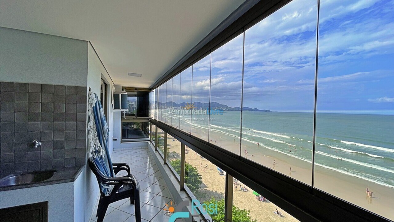 Apartment for vacation rental in Itapema (Meia Praia Quadra do Mar)