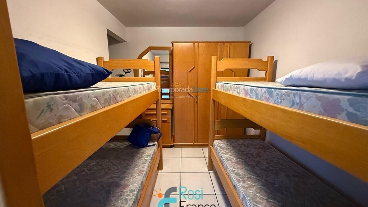 Apartamento para aluguel de temporada em Itapema (Meia Praia)