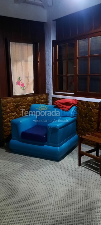 Casa para alquiler de vacaciones em Palhoça (Guarda do Embaú)