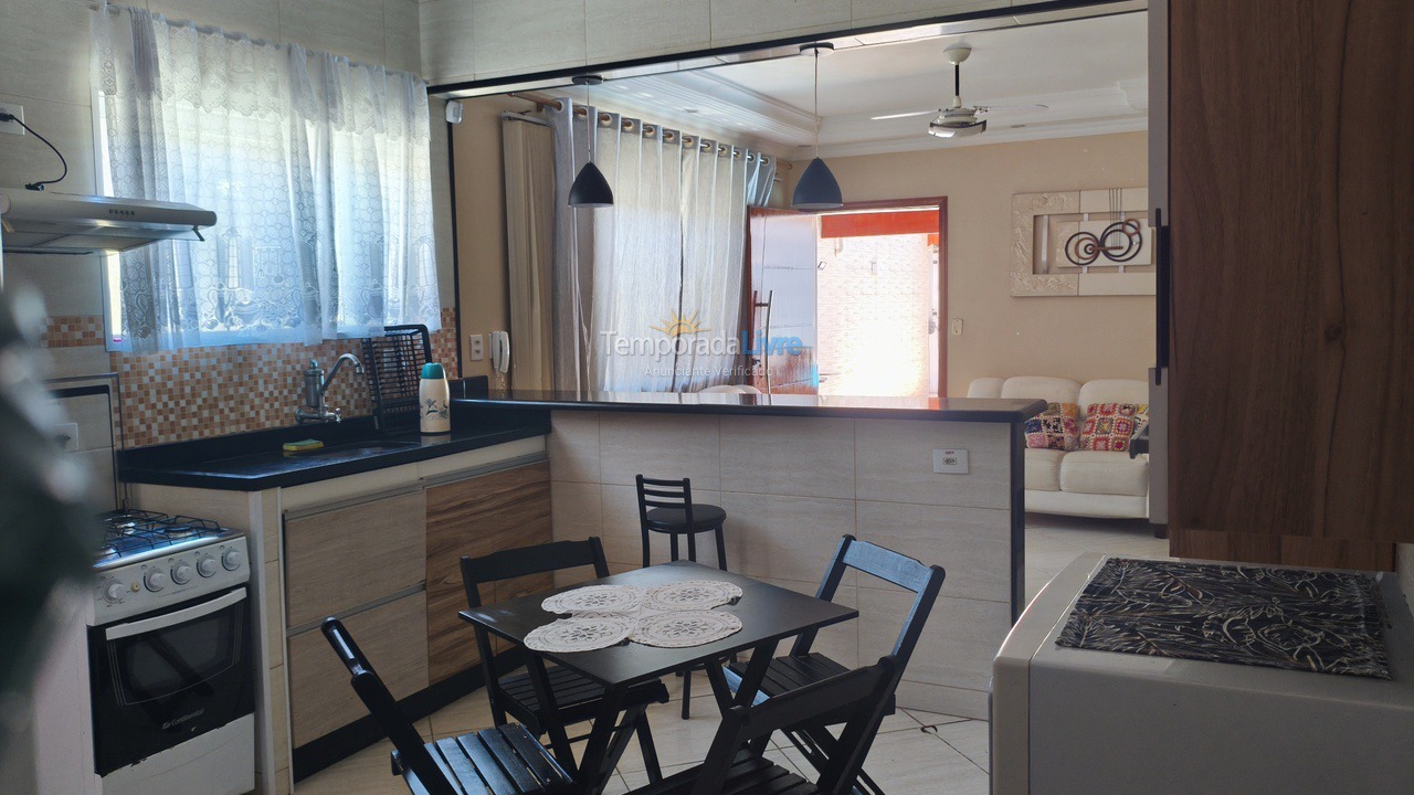 Casa para alquiler de vacaciones em Praia Grande (Praia do Caiçara)