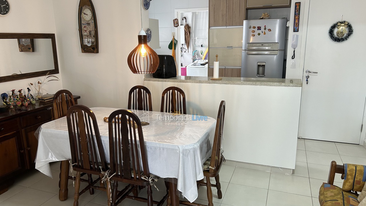 Apartamento para aluguel de temporada em Bertioga (Praia da Enseada)