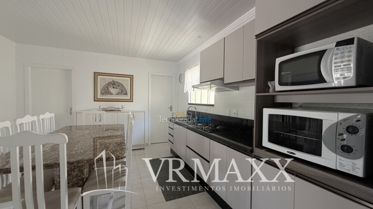 Casa para alquiler de vacaciones em Bombinhas (Sertãozinho)