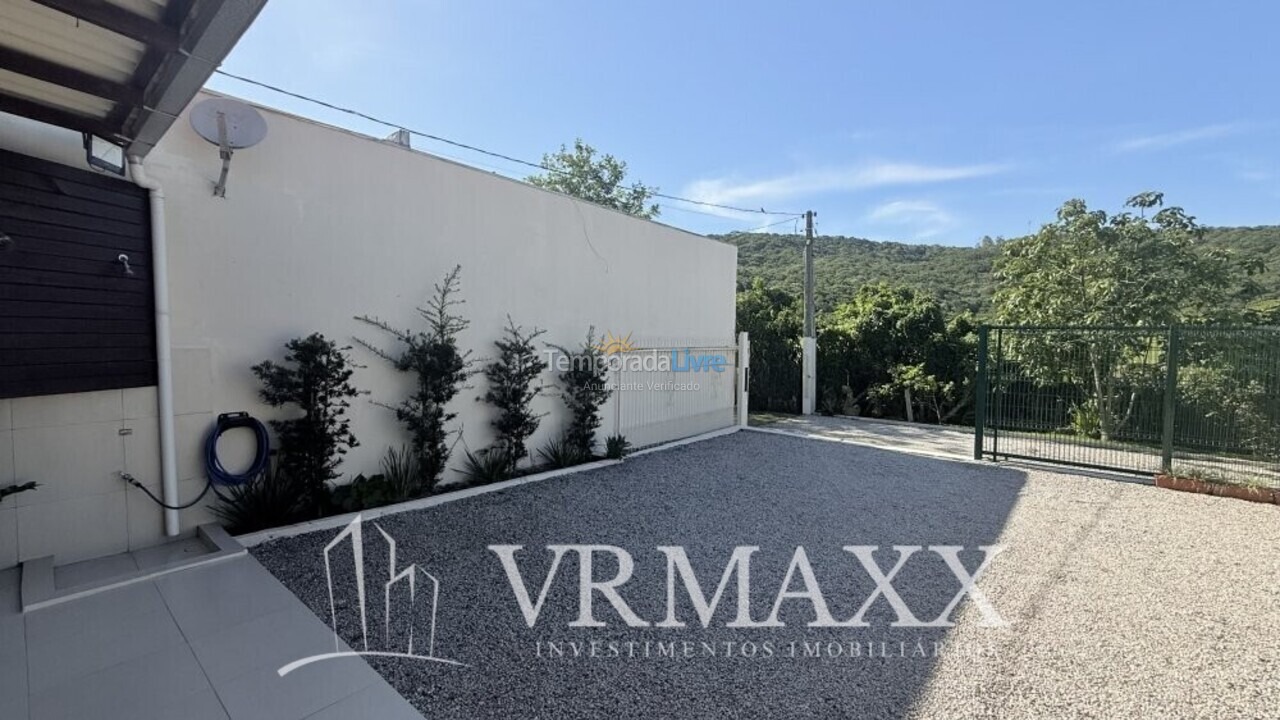 Casa para alquiler de vacaciones em Bombinhas (Sertãozinho)