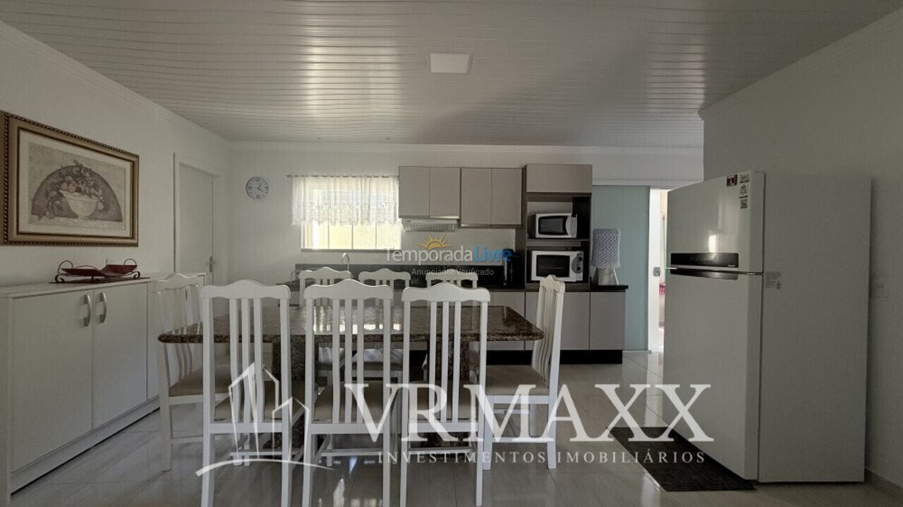 Casa para alquiler de vacaciones em Bombinhas (Sertãozinho)