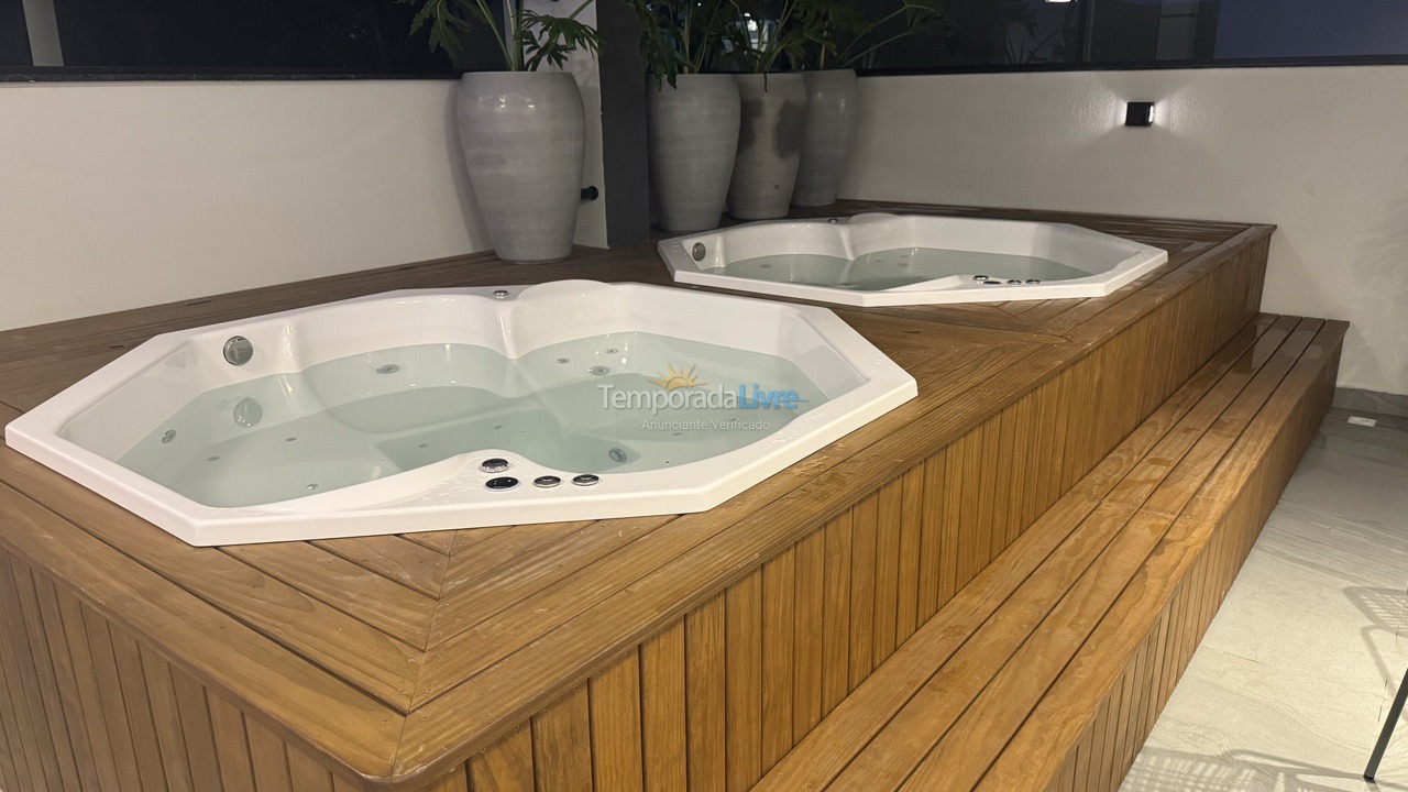 Apartamento para alquiler de vacaciones em Bombinhas (Praia de Bombas)