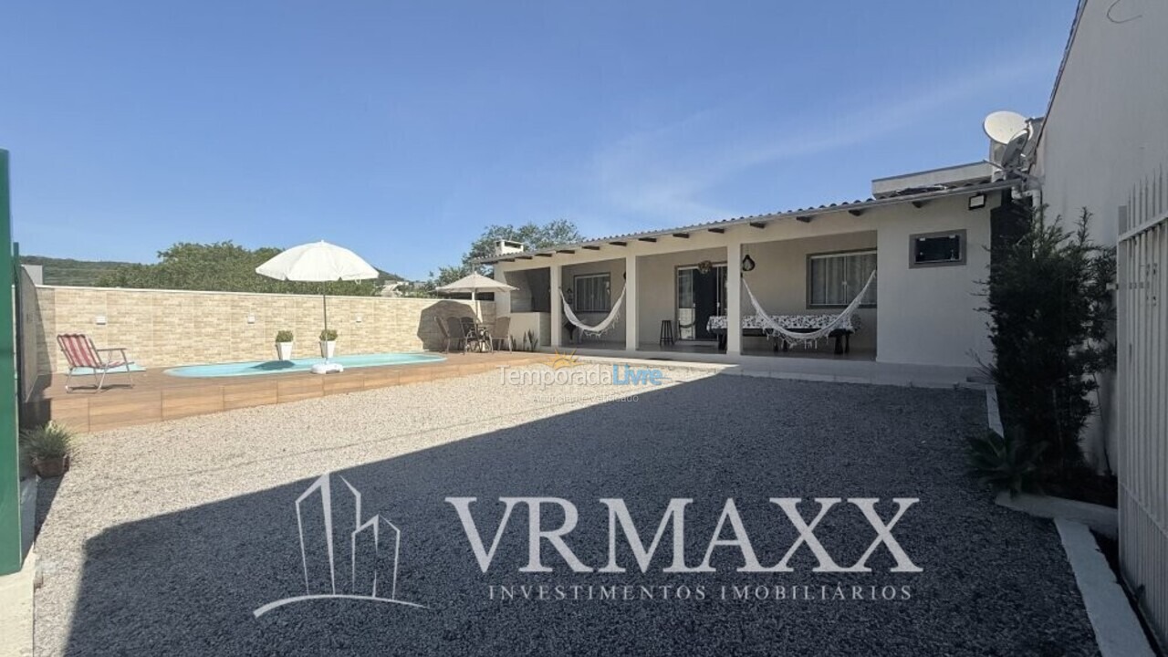 Casa para alquiler de vacaciones em Bombinhas (Sertãozinho)