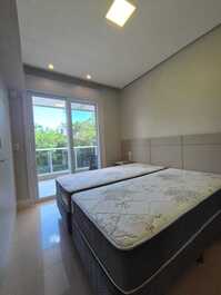 SEASONAL RENTAL: JURERÊ, 2 BEDROOMS (1 SUITE)